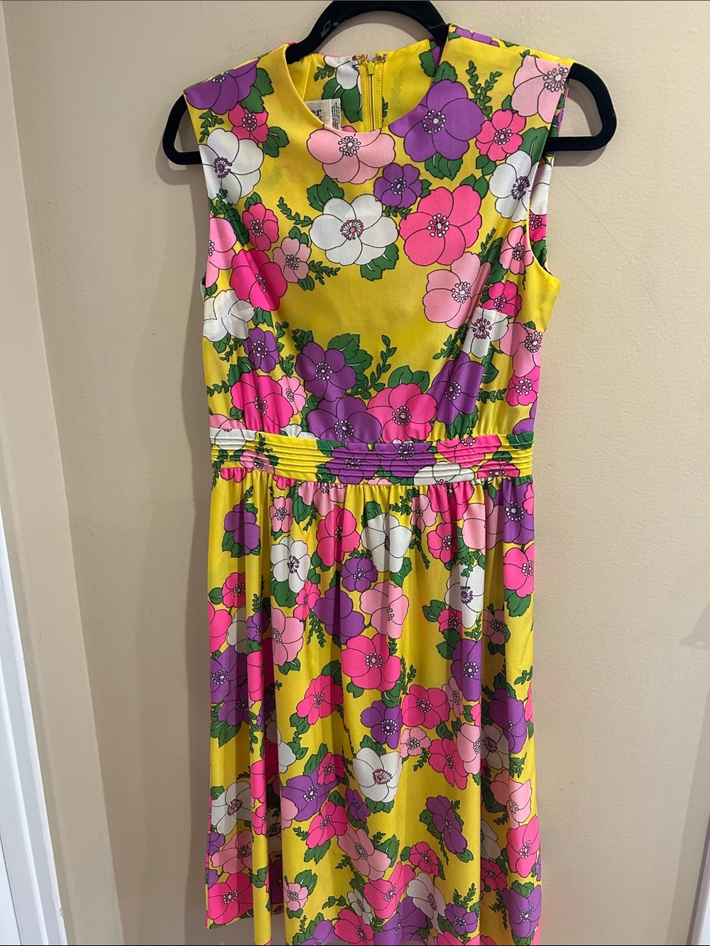 Vintage 1960’s Tanner North Carolina Dress Sz 10 Yellow Flower Power Mod